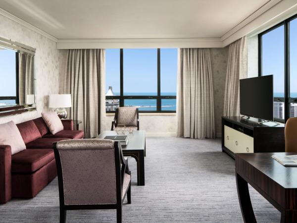 The Ritz-Carlton, Chicago : photo 5 de la chambre suite lit king-size de luxe - côté lac