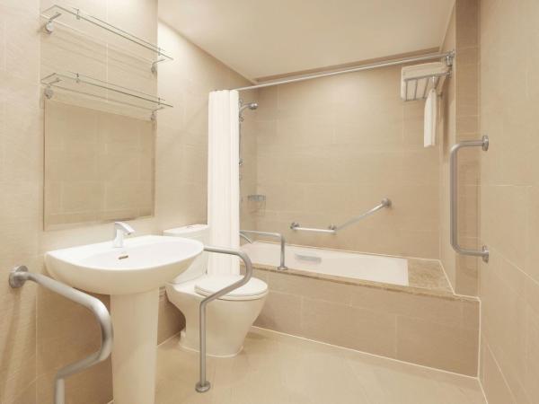 Four Points by Sheraton Shanghai, Pudong : photo 6 de la chambre chambre lit king-size