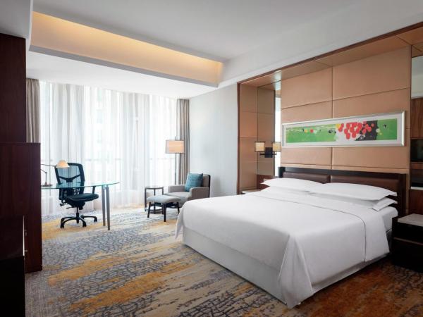 Sheraton Grand Shanghai Pudong Hotel & Residences : photo 4 de la chambre chambre lit king-size supérieure