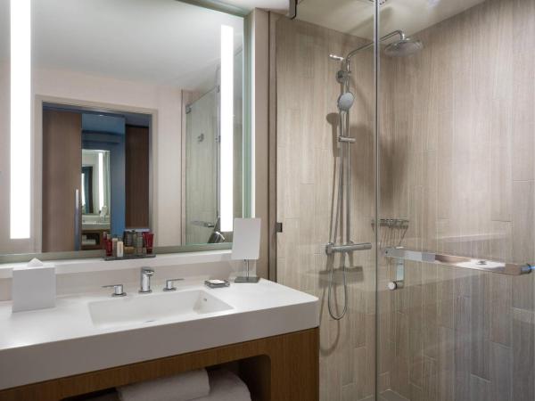 Marriott Marquis Chicago : photo 5 de la chambre chambre lit king-size avec accès au mclub