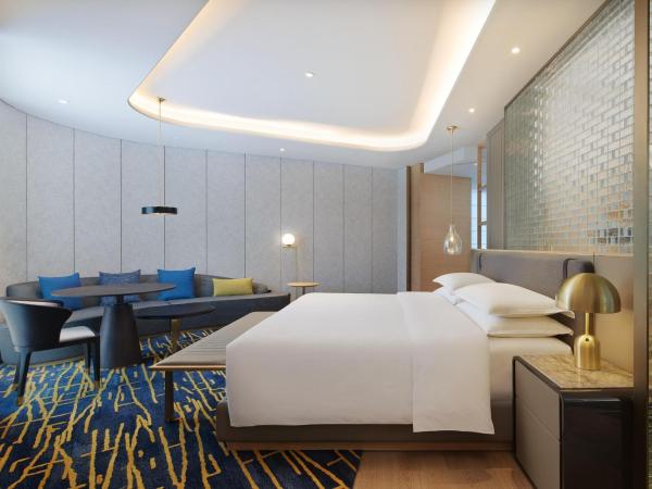 Sheraton Shenzhen Nanshan : photo 2 de la chambre corner suite, 1 bedroom suite, 1 king