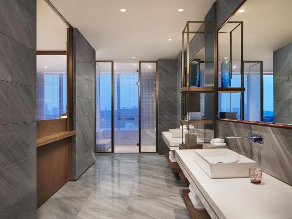 Sheraton Shenzhen Nanshan : photo 4 de la chambre club suite, executive lounge access, 1 bedroom suite, 1 king