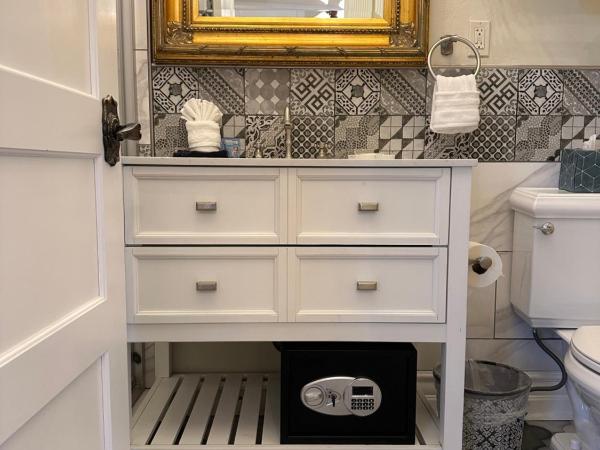 El Amador Inn Downtown Tucson : photo 8 de la chambre chambre lit queen-size - vue sur jardin