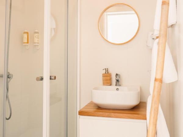 We Surf House : photo 3 de la chambre chambre double ou lits jumeaux standard - vue sur mer