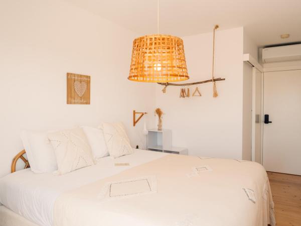We Surf House : photo 2 de la chambre chambre double ou lits jumeaux standard - vue sur mer