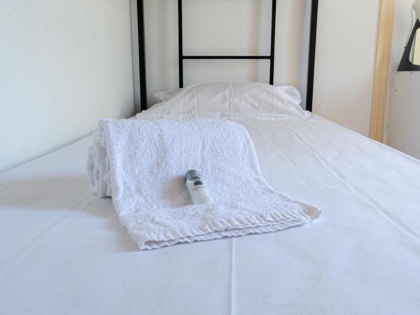 The Pocket Pillow House : photo 3 de la chambre chambre quadruple avec salle de bains commune