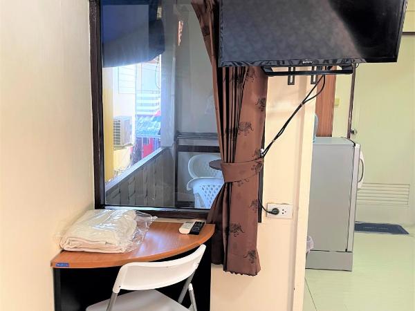 Golf-Sea-City Guest House : photo 7 de la chambre chambre lit queen-size avec balcon