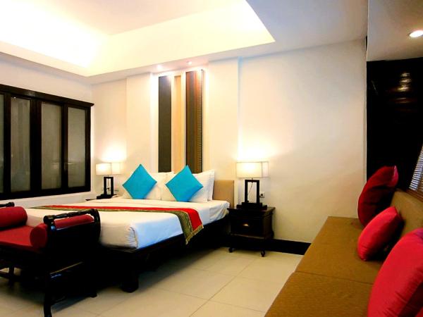 Yantarasri Resort : photo 10 de la chambre hébergement lit king-size deluxe - Étage supérieur