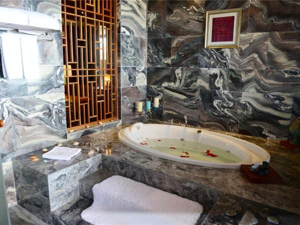 Yalong Bay Earthly Paradise Birds Nest Resort (Mountain Villas) : photo 6 de la chambre suite