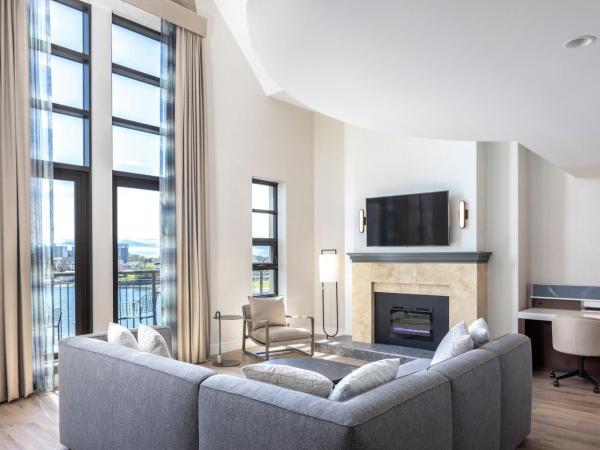 Delta Hotels by Marriott Victoria Ocean Pointe Resort : photo 3 de la chambre suite 1 chambre the presidential en duplex - vue sur eau