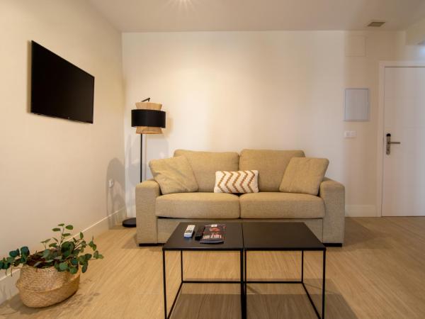 Apartamentos Magna Sevilla : photo 2 de la chambre appartement