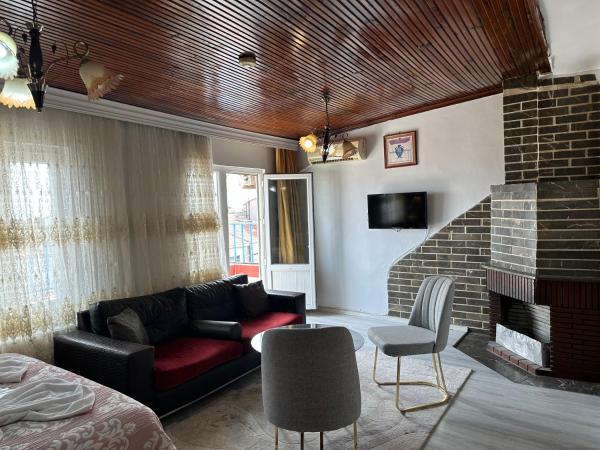 Life Inn Hotel : photo 7 de la chambre suite avec balcon