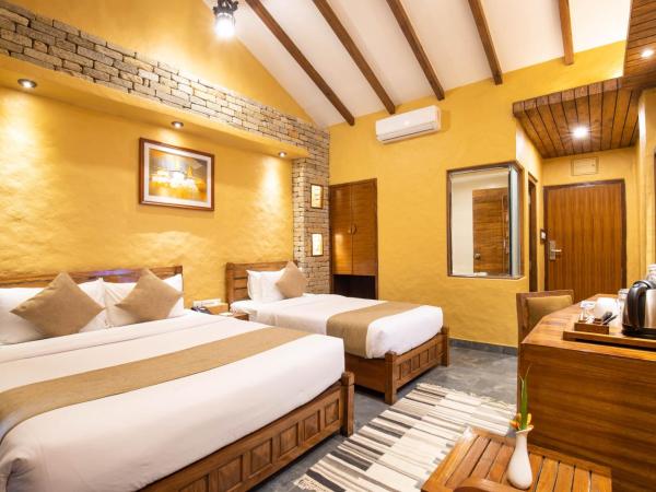 Bar Peepal Resort : photo 6 de la chambre superior family room with free airport transfers