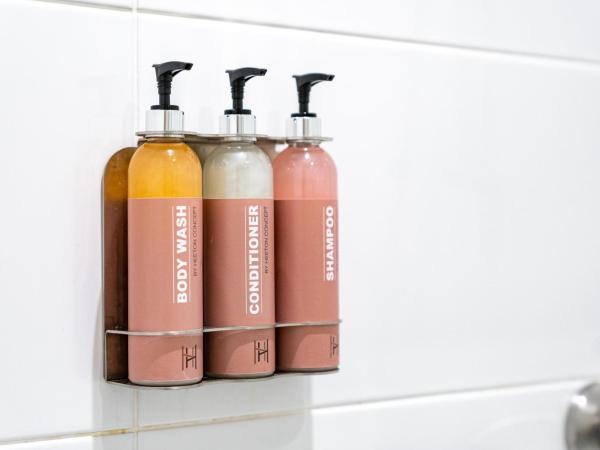 Heeton Concept Hotel - City Centre Liverpool : photo 1 de la chambre chambre lit king-size