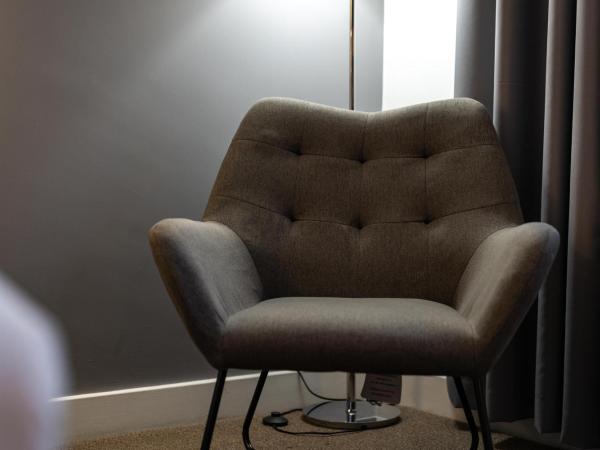 Heeton Concept Hotel - City Centre Liverpool : photo 5 de la chambre chambre lit king-size - accessible aux personnes à mobilité réduite