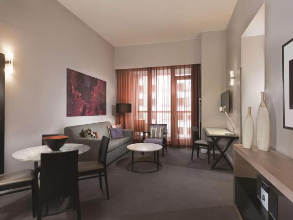 Adina Apartment Hotel Berlin Checkpoint Charlie : photo 5 de la chambre chambre familiale