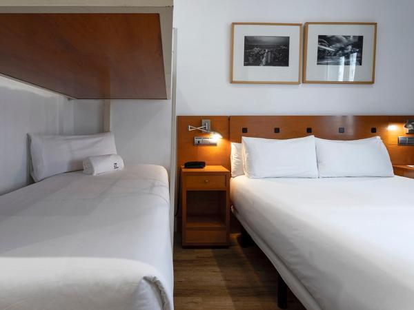 Petit Palace Cliper-Gran Vía : photo 3 de la chambre chambre quadruple (4 adultes)