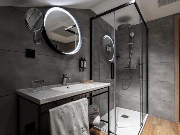 Petit Palace Cliper-Gran Vía : photo 5 de la chambre chambre quintuple (5 adultes)