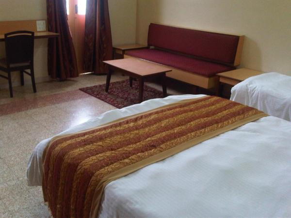 Chateau Windsor Hotel - Marine Drive : photo 2 de la chambre chambre double supérieure