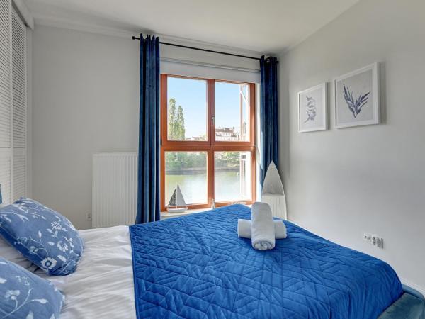 WaterLane Island Hostel&Apartments : photo 2 de la chambre appartement de luxe avec vue sur la rivière