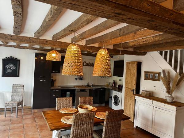 La Naomath - Maison d'hôtes, Hébergement insolite & Gîte : photo 3 de la chambre maison de vacances