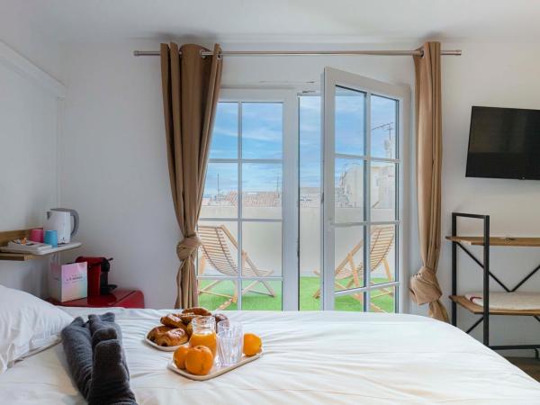 Villa Sibille - Plein centre de Saint-Tropez : photo 5 de la chambre chambre double avec balcon