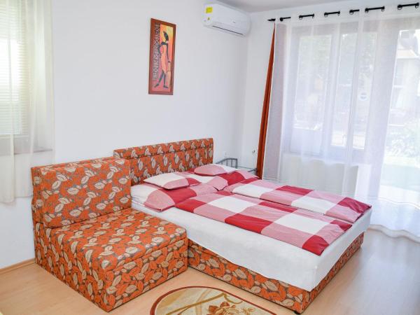 SovaApartman : photo 4 de la chambre chambre triple Économique