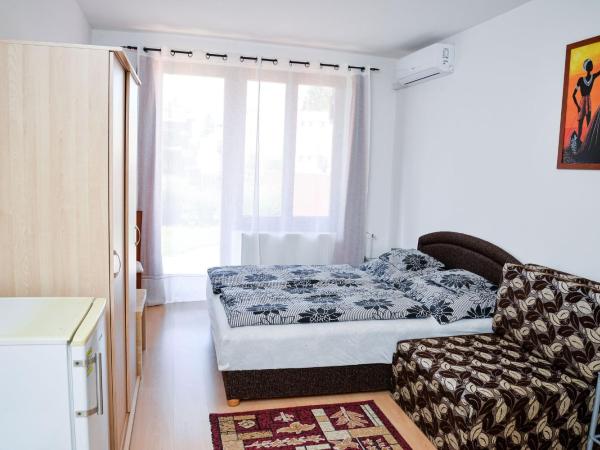 SovaApartman : photo 3 de la chambre chambre triple Économique