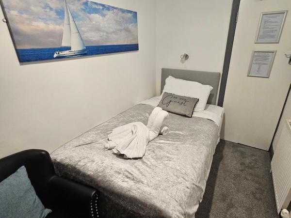 Kings Boutique Hotel : photo 10 de la chambre chambre simple avec salle de bains privative