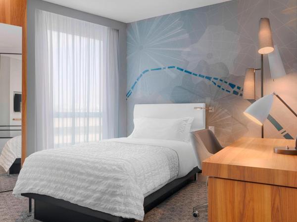 Le Méridien Etoile : photo 3 de la chambre chambre simple urbaine - vue sur ville