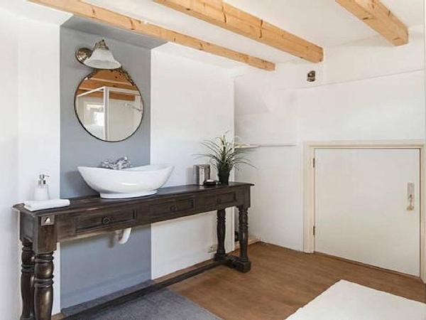 Benedenverdieping in Woonboot met tuinterras : photo 4 de la chambre chambre double avec salle de bains privative