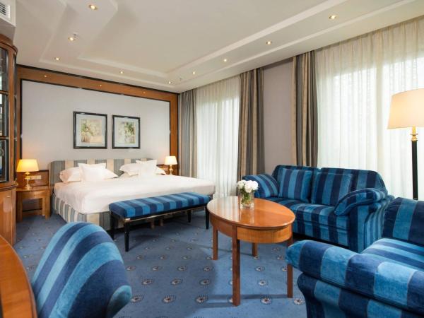 JW Marriott Hotel Berlin : photo 4 de la chambre suite junior lit king-size