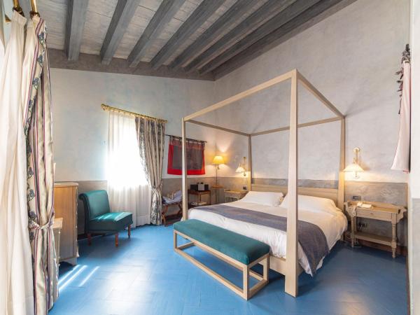 Algilà Ortigia Charme Hotel : photo 4 de la chambre chambre double de luxe avec jacuzzi