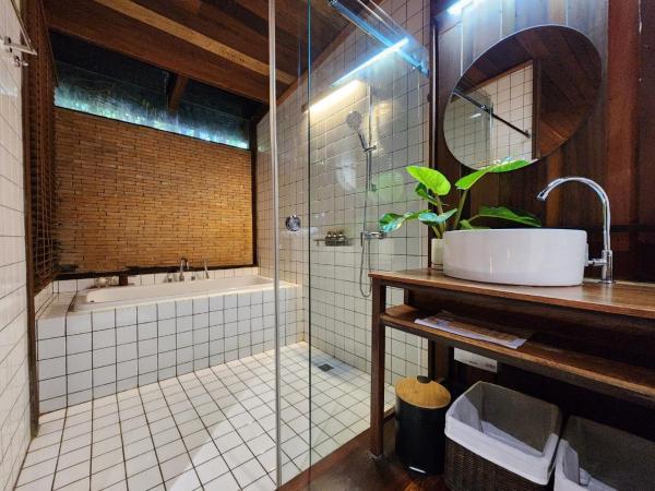 Athita The Hidden Court Chiang Saen Boutique Hotel SHA Plus CERTIFIED : photo 5 de la chambre chambre deluxe