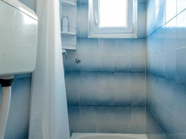 Apartment and Rooms Dalmatiko : photo 8 de la chambre chambre double avec terrasse