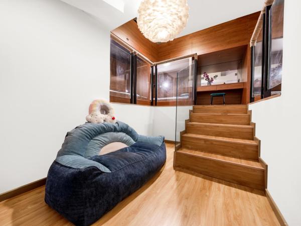 Riverside International Youth Hostel : photo 1 de la chambre lit dans dortoir pour femmes de 4 lits