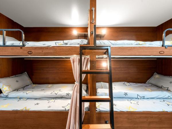 Riverside International Youth Hostel : photo 2 de la chambre lit dans dortoir pour femmes de 6 lits