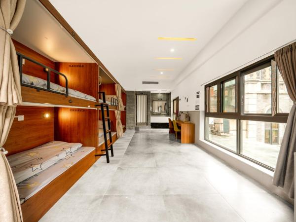 Riverside International Youth Hostel : photo 3 de la chambre lit dans dortoir pour femmes de 6 lits