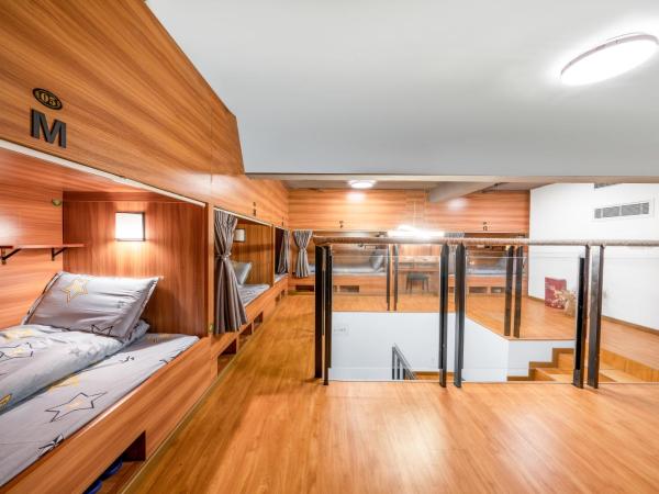 Riverside International Youth Hostel : photo 1 de la chambre lit dans dortoir pour hommes