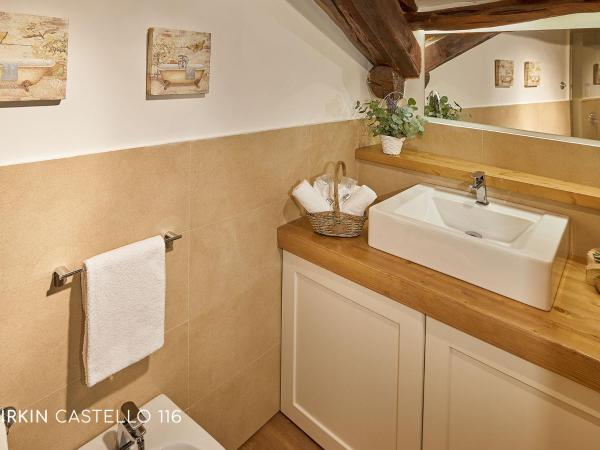 Albergo Diffuso Birkin Castello : photo 1 de la chambre chambre triple - annexe