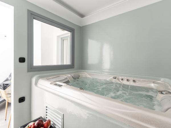 Argo Boutique Hotel : photo 4 de la chambre chambre double de luxe avec jacuzzi extérieur