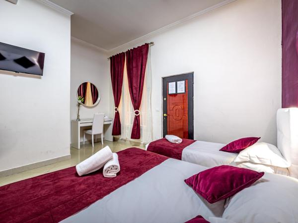 HOTEL VENETO con accesso ZTL : photo 10 de la chambre chambre familiale standard