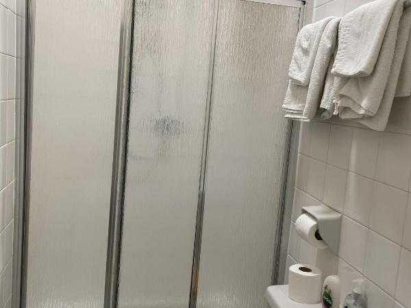 Emerald Residence : photo 5 de la chambre chambre quadruple standard