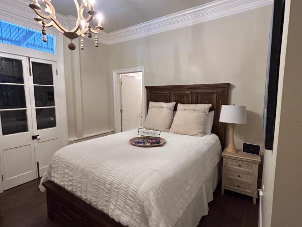 Serenity in the Marigny : photo 6 de la chambre suite lit queen-size