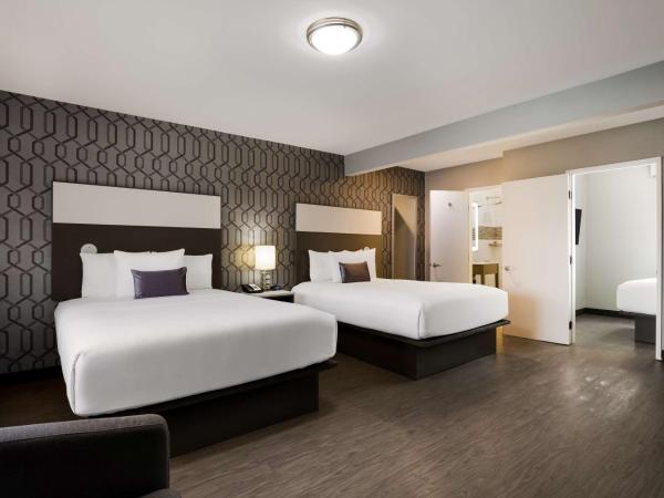 Sunset West Hotel, SureStay Collection By Best Western : photo 1 de la chambre chambre lit queen-size familiale