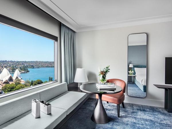 InterContinental Sydney, an IHG Hotel : photo 4 de la chambre classic king room with opera house view - high floor