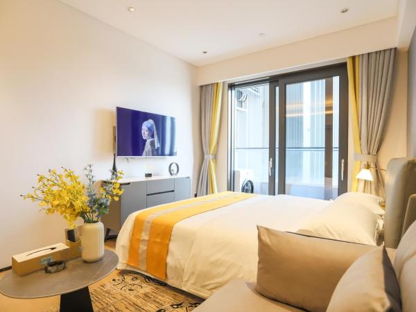 Canopy Executive Apartments - Shenzhen Futian Center : photo 9 de la chambre appartement avec balcon