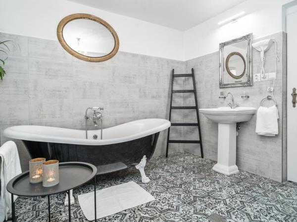 Pension a restaurace Regina : photo 5 de la chambre chambre lit queen-size