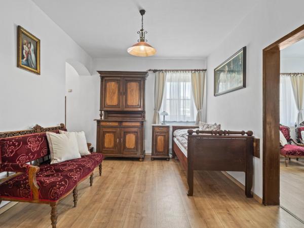 Pension a restaurace Regina : photo 3 de la chambre chambre quadruple avec salle de bains privative