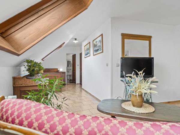 Pension a restaurace Regina : photo 4 de la chambre chambre triple